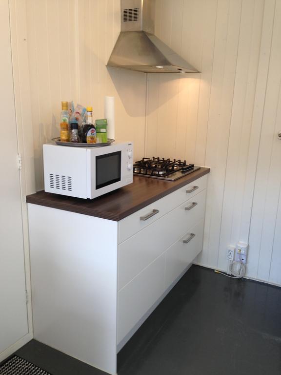 Villa Tiny House Madame Jeanette Zandvoort Zimmer foto