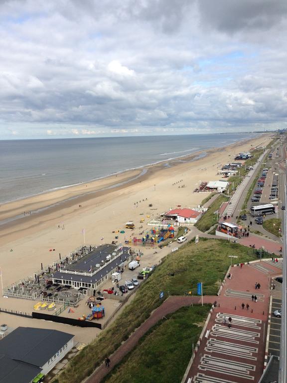 Villa Tiny House Madame Jeanette Zandvoort Zimmer foto
