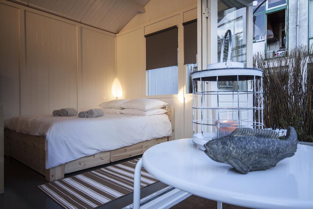 Villa Tiny House Madame Jeanette Zandvoort Zimmer foto